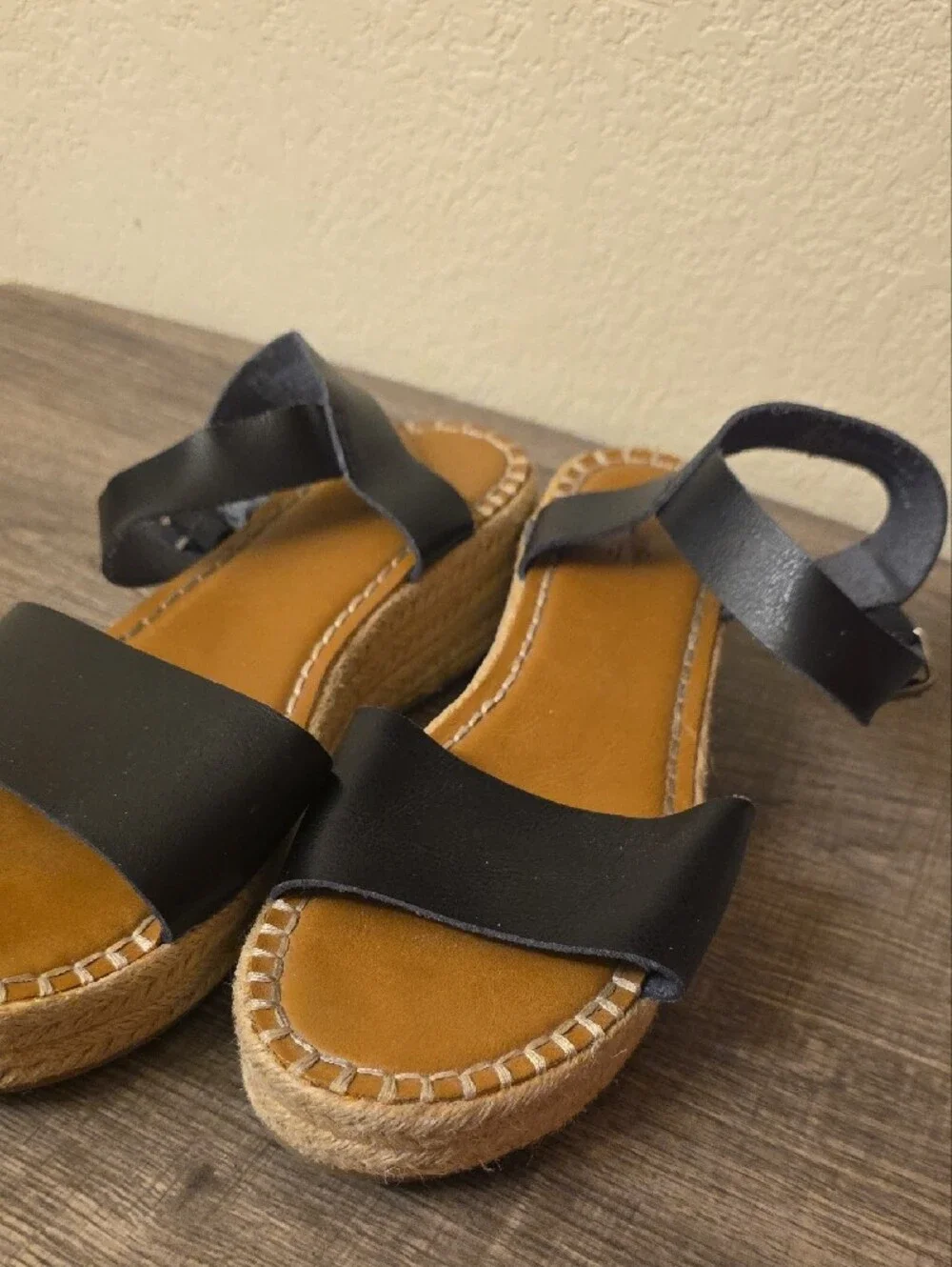 Universal Thread Black Faux Leather Espadrille Platform Sandals Size 9.5
